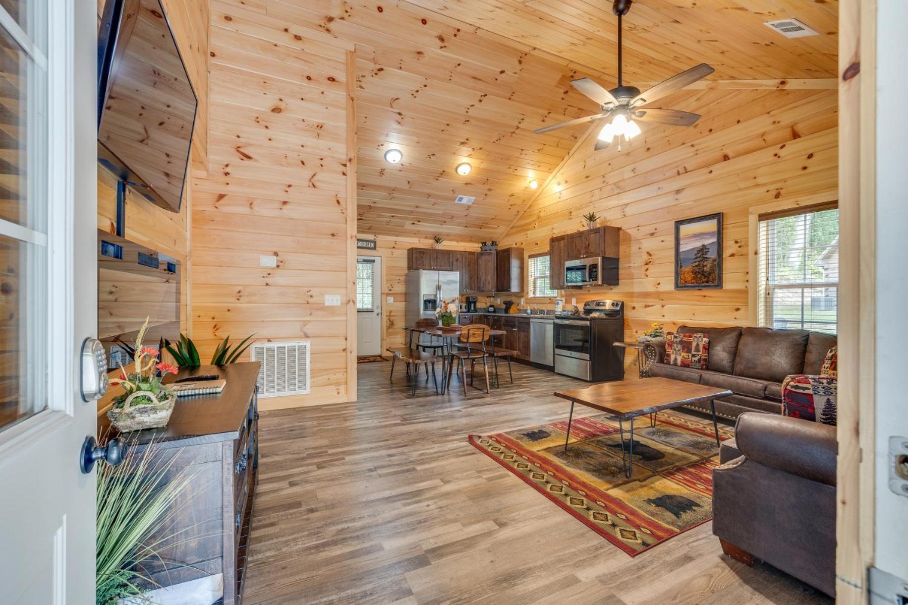 Bear Clubhouse Hot Tub, 1Mile From The Parkway, 900 In Free Tickets! Βίλα Pigeon Forge Εξωτερικό φωτογραφία